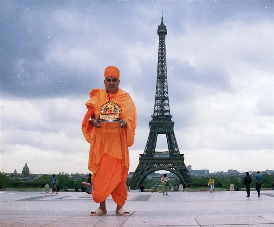 BAPS cleared in Eiffel Tower women staff controversy