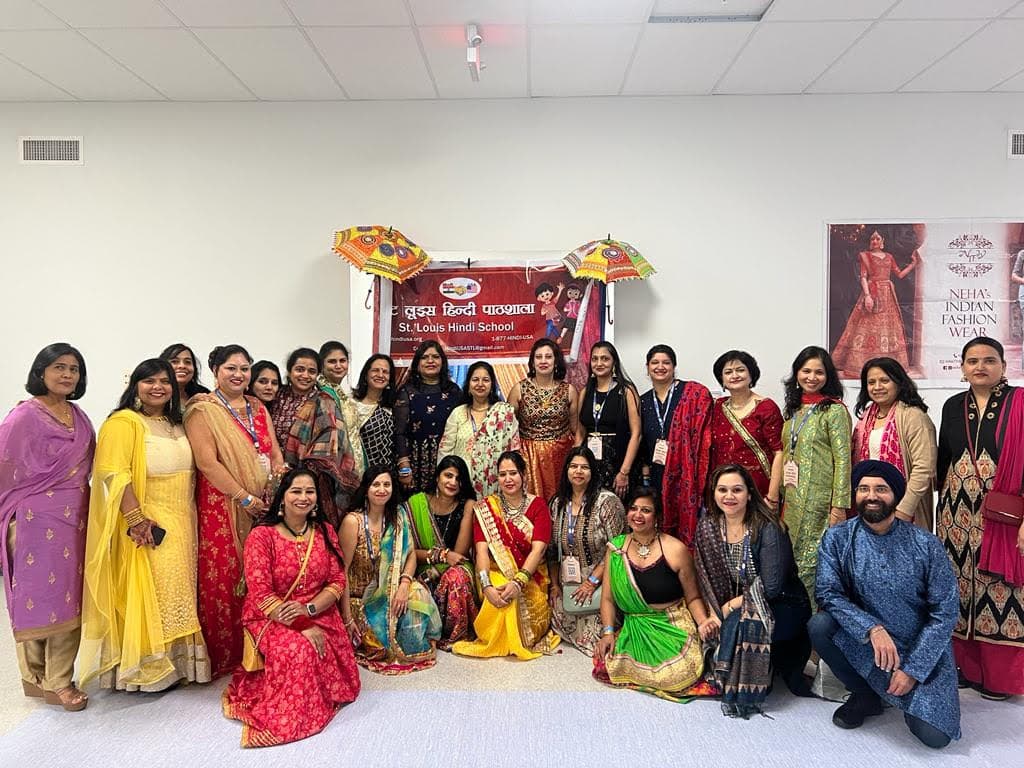 Staff and Students of HindiUSA Saint Louis