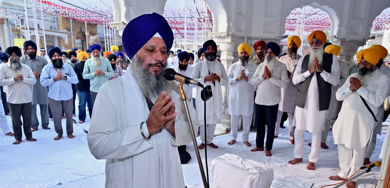 ਨਵੰਬਰ 1984 ਸਿੱਖ ਕਤਲੇਆਮ ਦੇ ਸ਼ਹੀਦਾਂ ਦੀ ਯਾਦ 'ਚ ਸ੍ਰੀ ਦਰਬਾਰ ਸਾਹਿਬ ਵਿਖੇ ਅਰਦਾਸ ਮੌਕੇ ਦੇ ਦ੍ਰਿਸ਼।