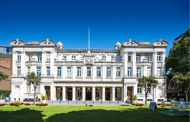queen mary university