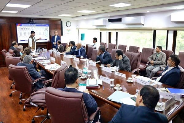भारत के नागरिक उड्डयन मंत्री ज्योतिरादित्य सिंधिया सलाहकार समिति को संबोधित करते हुए।