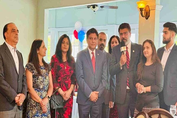 ਰਾਜੇਸ਼ ਮੋਹਨ SARC ਦੁਆਰਾ ਆਯੋਜਿਤ ਕਿੱਕਆਫ ਰਿਸੈਪਸ਼ਨ ਵਿੱਚ ਹਾਜ਼ਰੀਨ ਨਾਲ