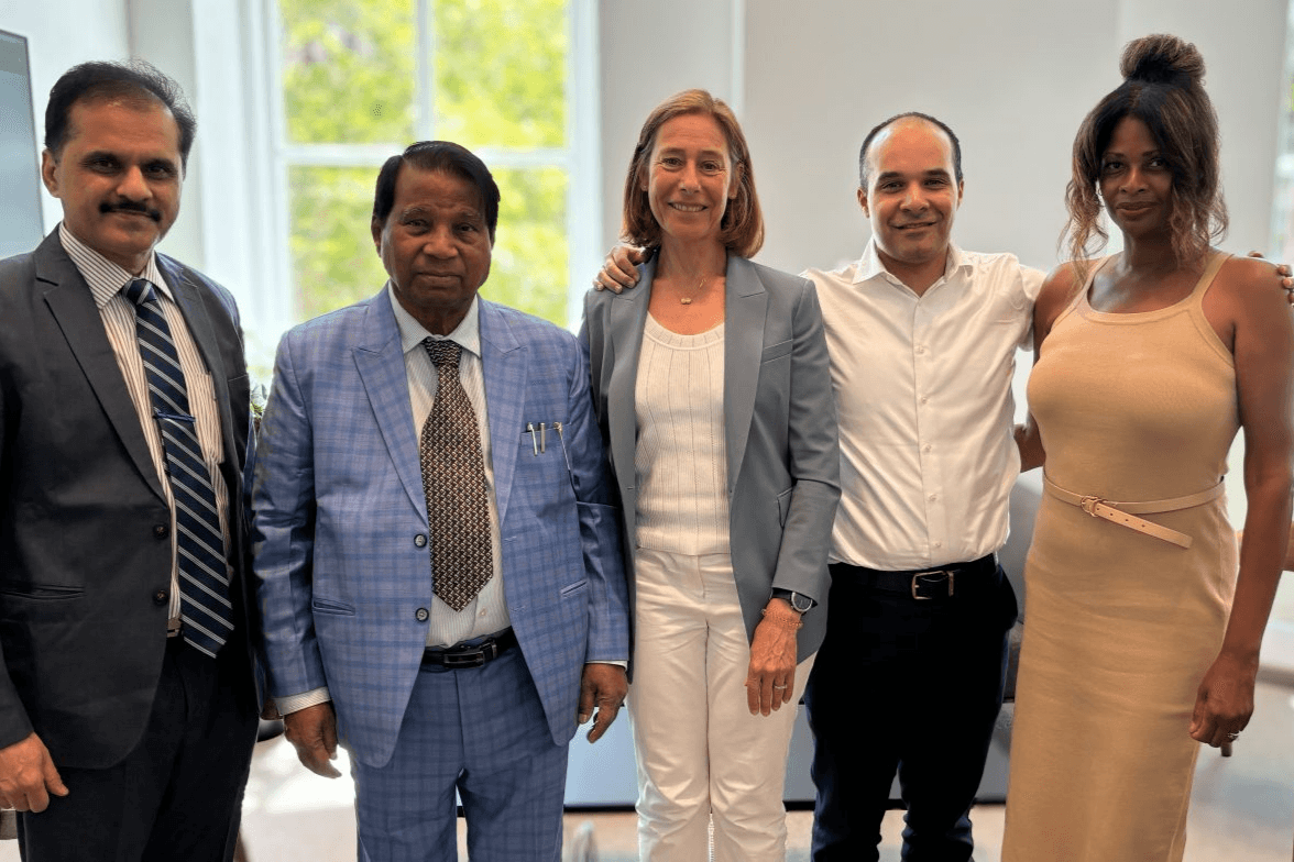 (l to r) VIT Director R. Seenivasan, VIT Chancellor G. Viswanathan, Vanderbilt Provost C. Cybele Raver, VUSE Assistant Dean Gabriel Luis, and Vanderbilt Vice Provost Tracy Sharpley-Whiting.