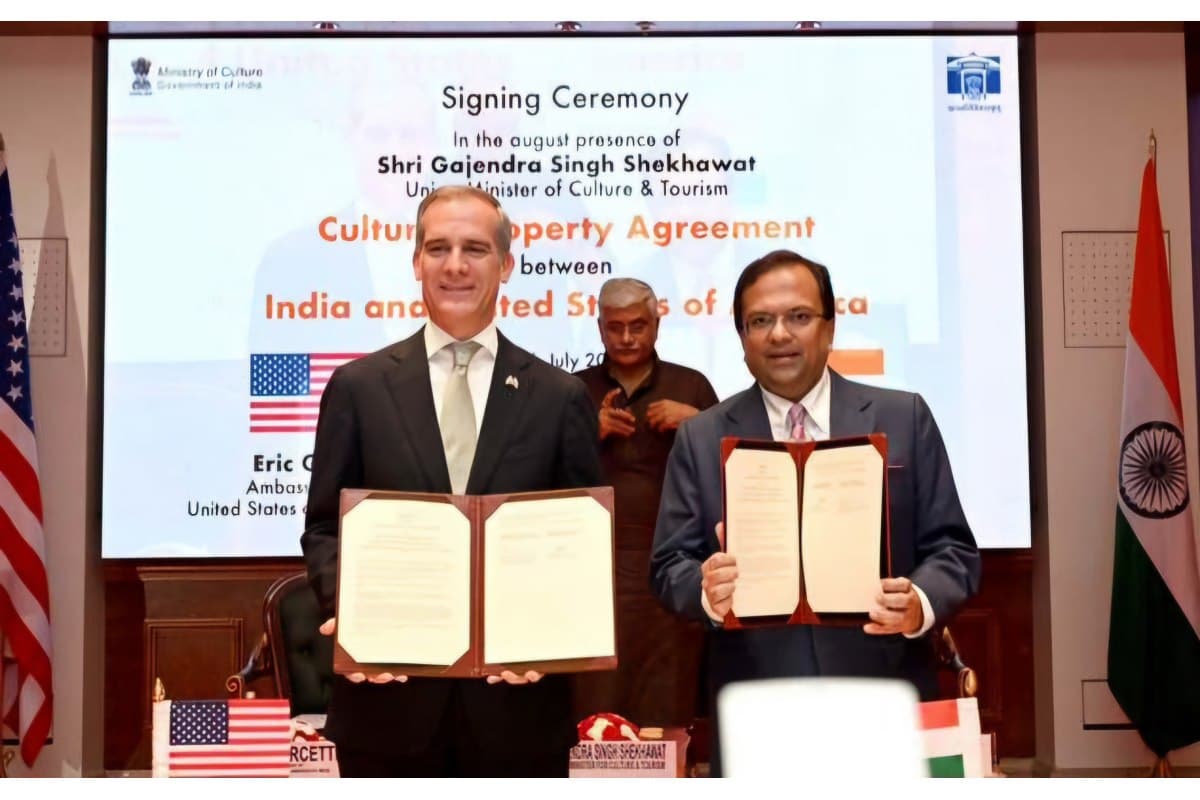 Govind Mohan, Secretary, Ministry of Culture and Eric Garcetti, Ambassador of the United States of America.