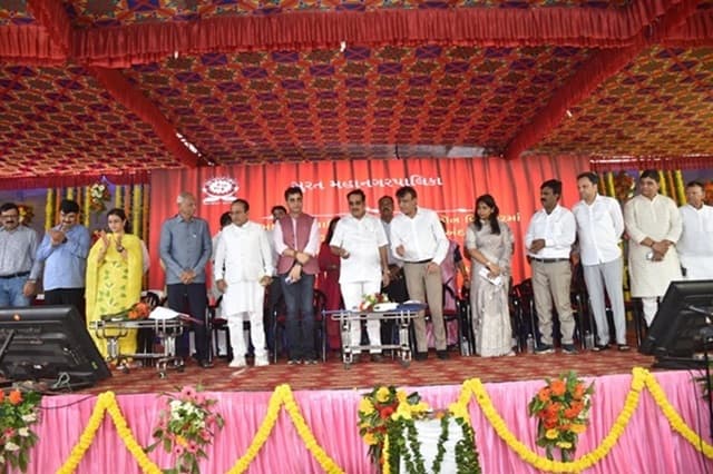 વિકાસ પ્રકલ્પોનું ખાતમૂહુર્ત કરતા કેન્દ્રીય જળશક્તિ મંત્રી સી.આર.પાટીલ