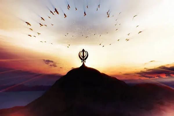 ਬਹੁਤ ਸਾਰੇ ਪਾਕਿਸਤਾਨੀ ਮਹਿਸੂਸ ਕਰਦੇ ਹਨ ਕਿ ਉਨ੍ਹਾਂ ਦੀ ਸੱਭਿਆਚਾਰਕ ਵਿਰਾਸਤ ਨਾਲ ਉਦਾਸੀਨਤਾ ਵਾਲਾ ਸਲੂਕ ਕੀਤਾ ਜਾ ਰਿਹਾ ਹੈ।