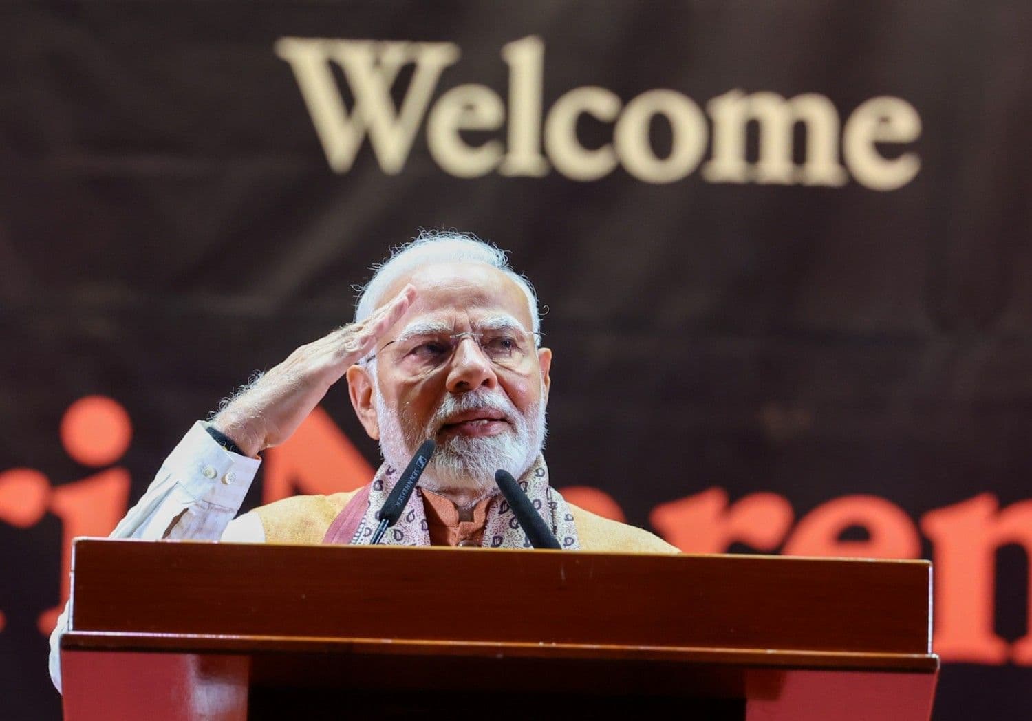 पीएम मोदी ने गुयाना के जॉर्जटाउन स्थित नेशनल सेंटर में भारतीय समुदाय को संबोधित किया।