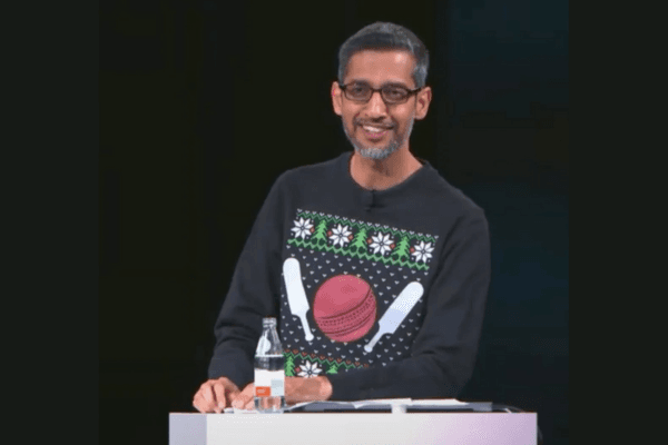 गूगल के ugly sweater holiday contest को लेकर सुंदर पिचाई ने इंस्टाग्राम पर अपनी बात रखी।