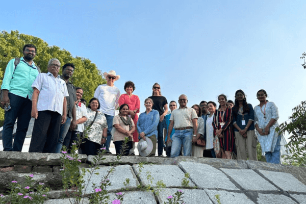 Steven Metzler, Director-Water Resources, San Antonio River Authority (SARA), and Julia McCarthy, Deputy Director-Mitigation Division, FEMA Region 5, who visited Chennai as part of the Ambassador’s Water Expert Program (AWEP), during a storytelling tour along the Adyar River, Kotturpuram, Chennai.