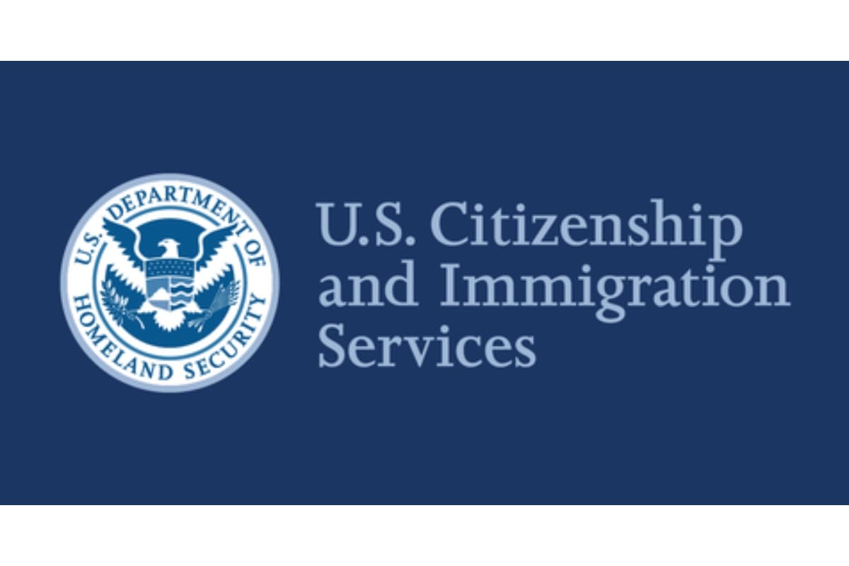 USCIS લોગો