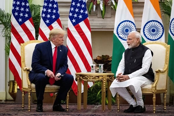 सांकेतिक चित्र: ट्रंप और मोदी।