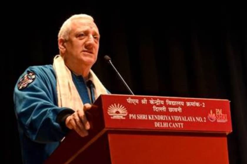Mike Massimino at PM SHRI Kendriya Vidyalaya in New Delhi