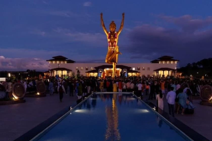 49-Foot Neelkanth Varni Statue in Sydney 