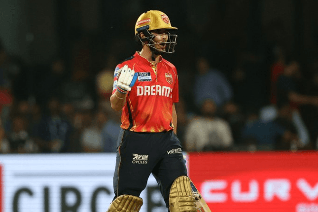 Nehal Wadhera's composed 33* (19)