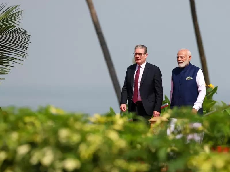 વડાપ્રધાન નરેન્દ્ર મોદી અને કેઇર સ્ટાર્મર
