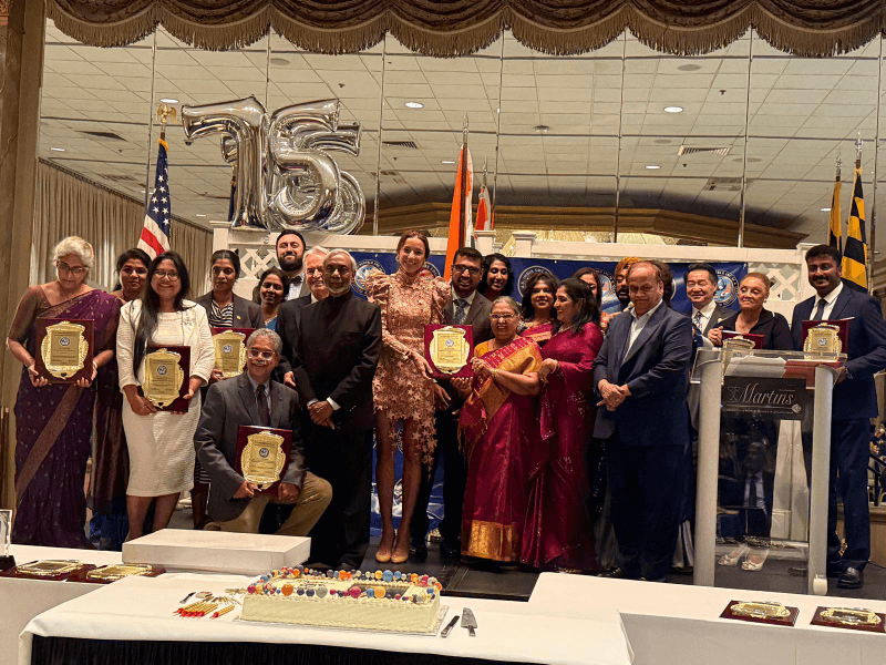  वार्षिक समारोह में सामुदायिक नेताओं और राजनीतिक नेताओं द्वारा दिए गए विशेष योगदान को मान्यता दी गई।