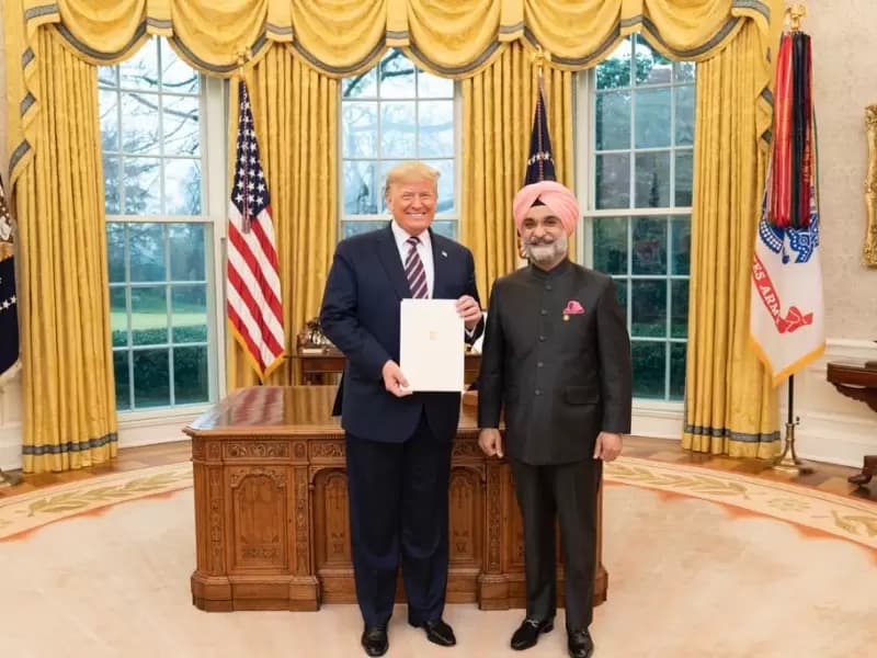 ਡੋਨਾਲਡ ਟਰੰਪ ਤਰਨਜੀਤ ਸੰਧੂ ਨਾਲ