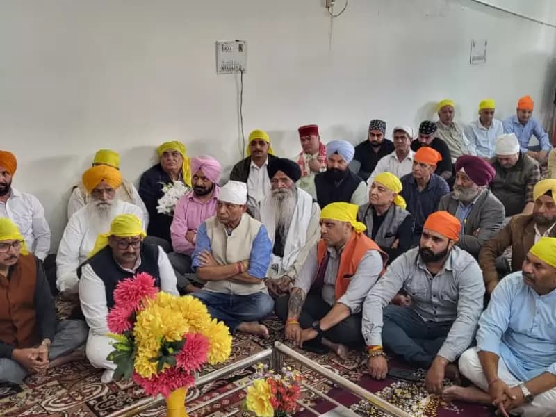 ਹਿੰਦੂ ਸਮਾਜ ਨਾਲ ਸਬੰਧਿਤ ਪ੍ਰਮੁੱਖ ਆਗੂਆਂ ਅਤੇ ਕਸ਼ਮੀਰੀ ਪੰਡਿਤ ਭਾਈਚਾਰੇ ਦੇ ਨੁਮਾਇੰਦਿਆਂ ਨਾਲ ਵਿਸ਼ੇਸ਼ ਮੀਟਿੰਗ 