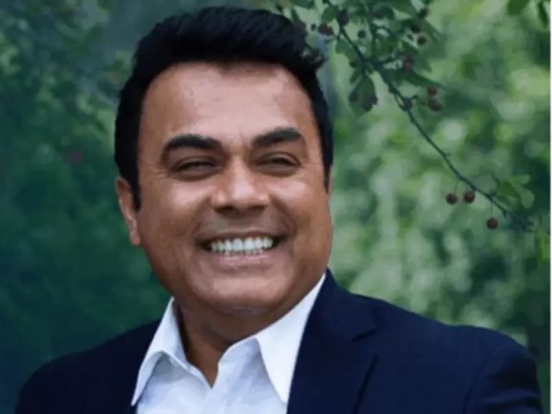 नील खोत
