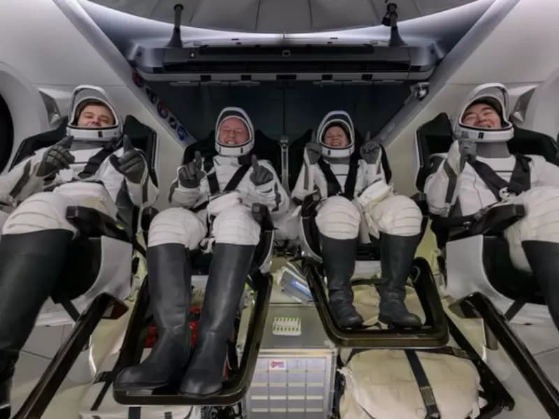 नासा के 4 अंतरिक्ष यात्री ISS से पृथ्वी पर लौटे