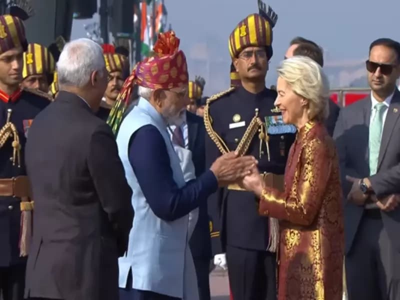 गणतंत्र दिवस समारोह के दौरान पीएम मोदी और  उर्सुला वॉन डेर लेयेन
