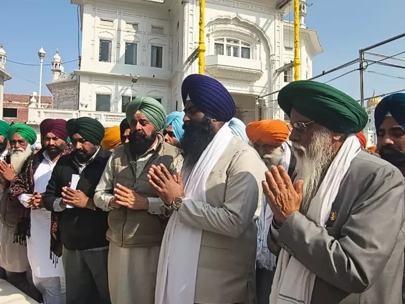 ਪੰਜਾਬ ਦੇ ਪਾਣੀਆਂ ਦੀ ਰਾਖੀ ਲਈ ਕਿਸਾਨ ਜਥੇਬੰਦੀਆਂ ਵੱਲੋਂ ਸ੍ਰੀ ਅਕਾਲ ਤਖ਼ਤ ਸਾਹਿਬ ਵਿਖੇ ਅਰਦਾਸ 