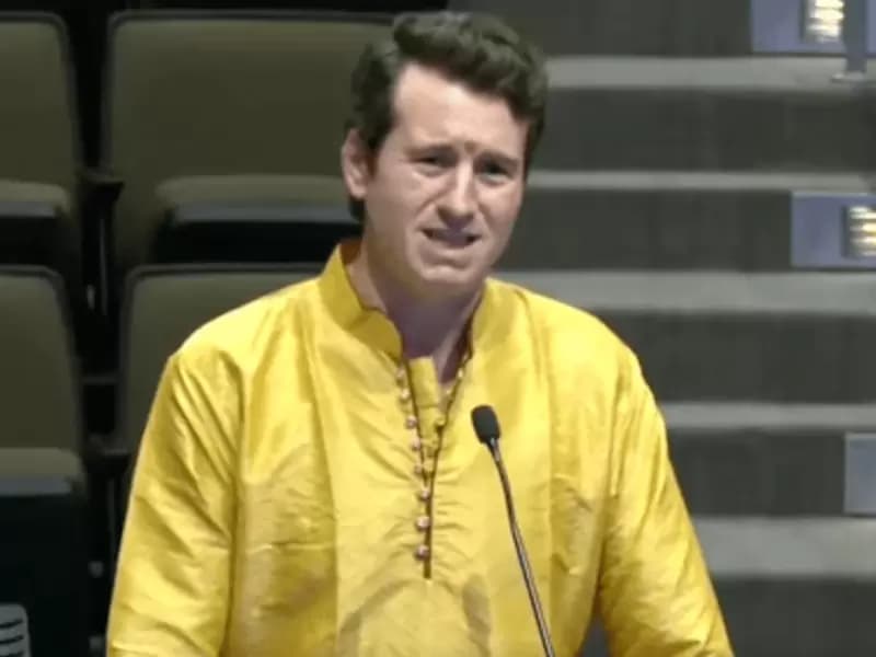 કન્ઝર્વેટિવ કોમેડિયન એલેક્સ સ્ટેઈન
