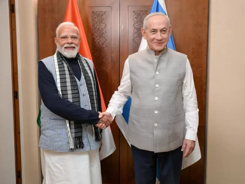 ઇઝરાયલી પીએમ બેન્જામિન નેતન્યાહૂ સાથે પીએમ નરેન્દ્ર મોદી.