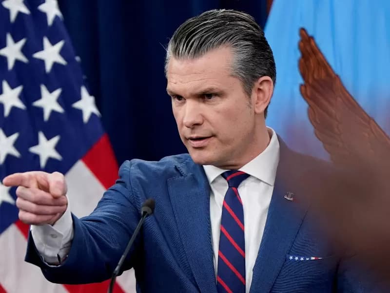 U.S. Secretary of Defense Pete Hegseth holds a briefing amid the U.S.-Israeli conflict with Iran, at the Pentagon in Washington, D.C., U.S., March 2, 2026. 
