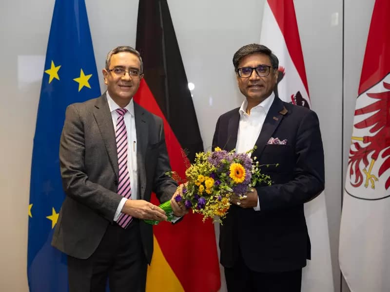 FS Vikram Misri arrived in Berlin 