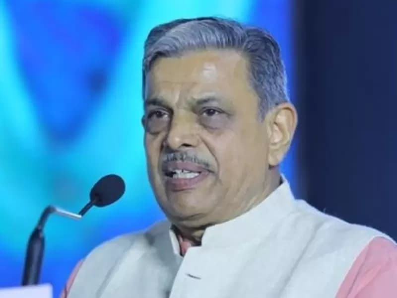 राष्ट्रीय स्वयंसेवक संघ (आरआरएस) के महासचिव दत्तात्रेय होसबाले 
