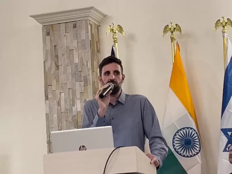 इस कार्यक्रम में बराक मोराग।