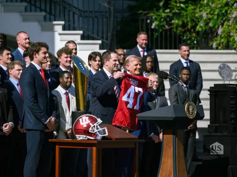Trump praised head coach Curt Cignetti for transforming Indiana into a national football powerhouse within two seasons.