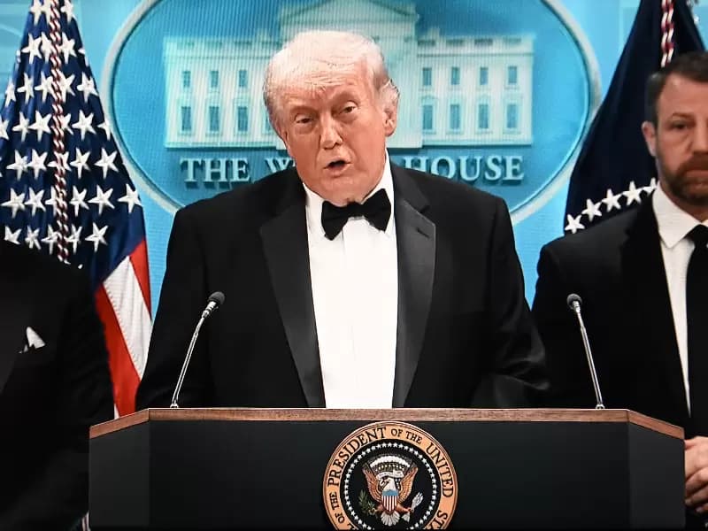 This video screenshot, taken on April 26, shows U.S. President Trump speaking at a White House press conference in Washington on April 25. Speaking at a White House press conference on the evening of April 25, U.S. President Trump stated that earlier that night—at the venue of the White House Correspondents' Association Dinner—a gunman from California, carrying multiple weapons, attempted to force his way through security but was subsequently subdued. He characterized the suspect as a "lone wolf