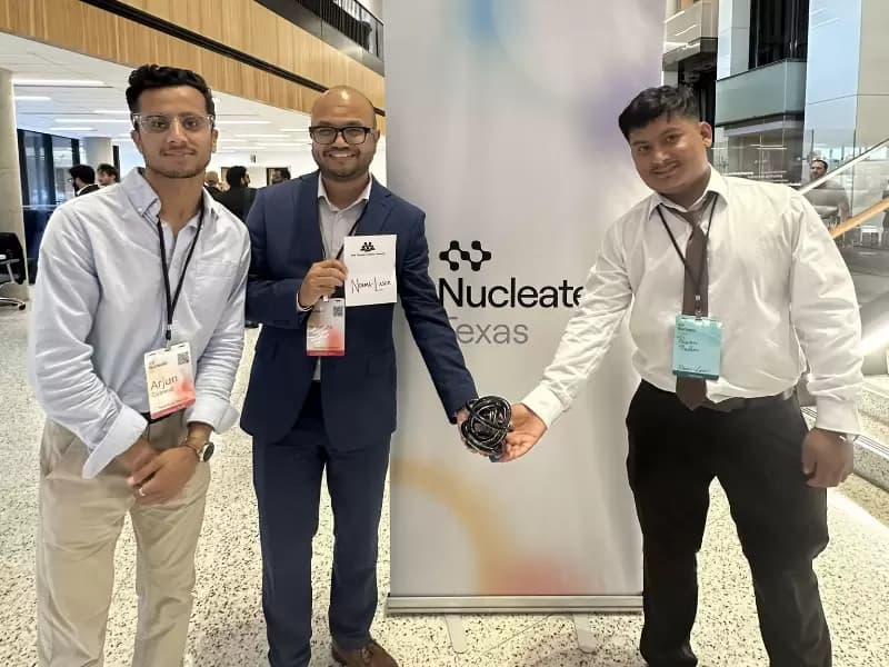 Aniruddha Bora (Center)