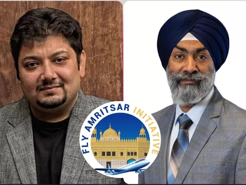 ਫਲਾਈ ਅੰਮ੍ਰਿਤਸਰ ਇਨੀਸ਼ੀਏਟਿਵ ਦੇ ਕਨਵੀਨਰ ਇੰਡੀਆ ਅਤੇ ਅੰਮ੍ਰਿਤਸਰ ਵਿਕਾਸ ਮੰਚ ਦੇ ਜਨਰਲ ਸਕੱਤਰ ਯੋਗੇਸ਼ ਕਾਮਰਾ ਅਤੇ ਫਲਾਈ ਅੰਮ੍ਰਿਤਸਰ ਇਨੀਸ਼ੀਏਟਿਵ ਦੇ ਗਲੋਬਲ ਕਨਵੀਨਰ ਸਮੀਪ ਸਿੰਘ ਗੁਮਟਾਲਾ
