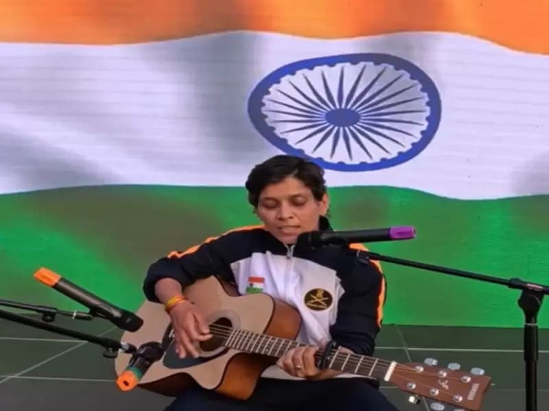 मंगोलिया में बीती शाम यहां युद्ध कौशल और सैन्य रणनीतियों से अलग भारत की संस्कृति, रंगों और स्वाद के नाम रही। 