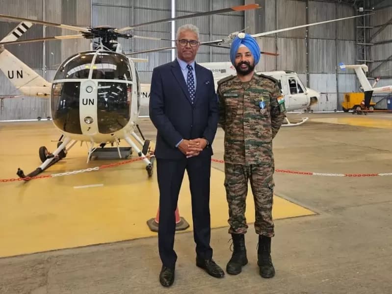 भारतीय राजदूत ने यूनाइटेड नेशंस मेडल से सम्मानित होने पर मेजर सिंह को बधाई दी।