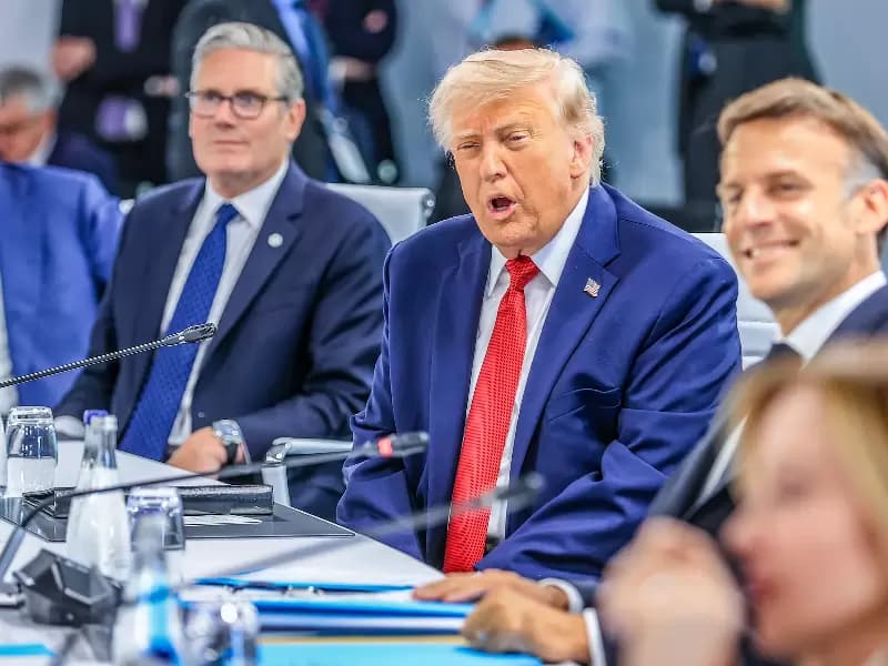  Evian: U.S. President Donald Trump with French President Emmanuel Macron and others during the G7 Summit in Evian, France, on Wednesday, June 17, 2026.  