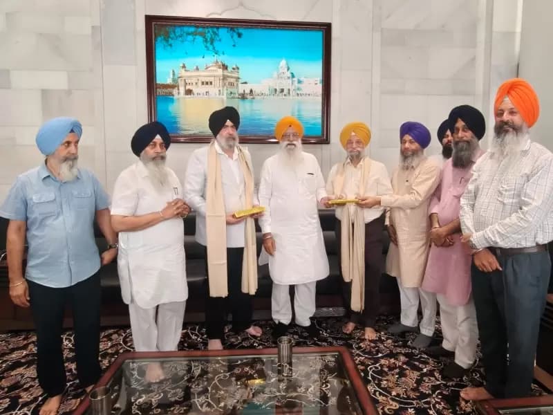 ਅਮਰੀਕਾ ਦੇ ਪ੍ਰਸਿੱਧ ਅਟਾਰਨੀ ਐਟ ਲਾਅ ਸ. ਜਸਪ੍ਰੀਤ ਸਿੰਘ ਪਰਿਵਾਰ ਸਮੇਤ ਸੱਚਖੰਡ ਸ੍ਰੀ ਹਰਿਮੰਦਰ ਸਾਹਿਬ ਵਿਖੇ ਹੋਏ ਨਤਮਸਤਕ