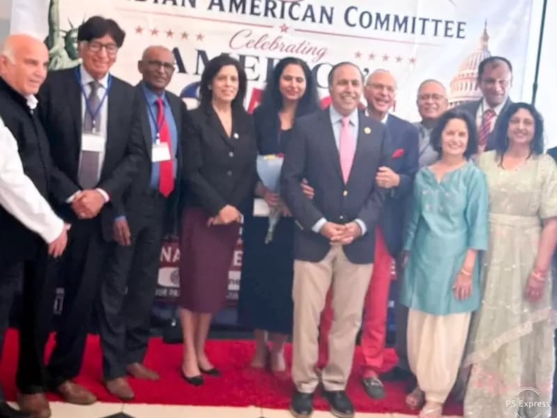 Raja Krishnamoorthi along with other community members at the event.