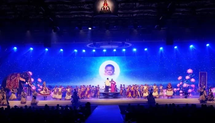 'અહો ગુરુદેવ – જ્ઞાનદીપ્ત જીવનના ૬૦ વર્ષ'
