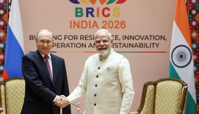 पुतिन और मोदी।