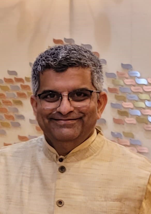 विकास देशपांडे