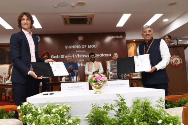 The announcement was made in the presence of Minister of Railways Ashwini Vaishnaw, Minister of Civil Aviation Kinjarapu Rammohan Naidu, Minister of State for Railways Ravneet Singh Bittu, and senior government officials.