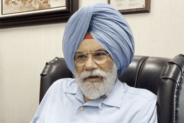 प्रमुख सिख लीडर और अरबपति उद्यमी दर्शन सिंह धालीवाल ने भारत-अमेरिकी संबंधों में प्रगति के लिए मोदी की तारीफ की।