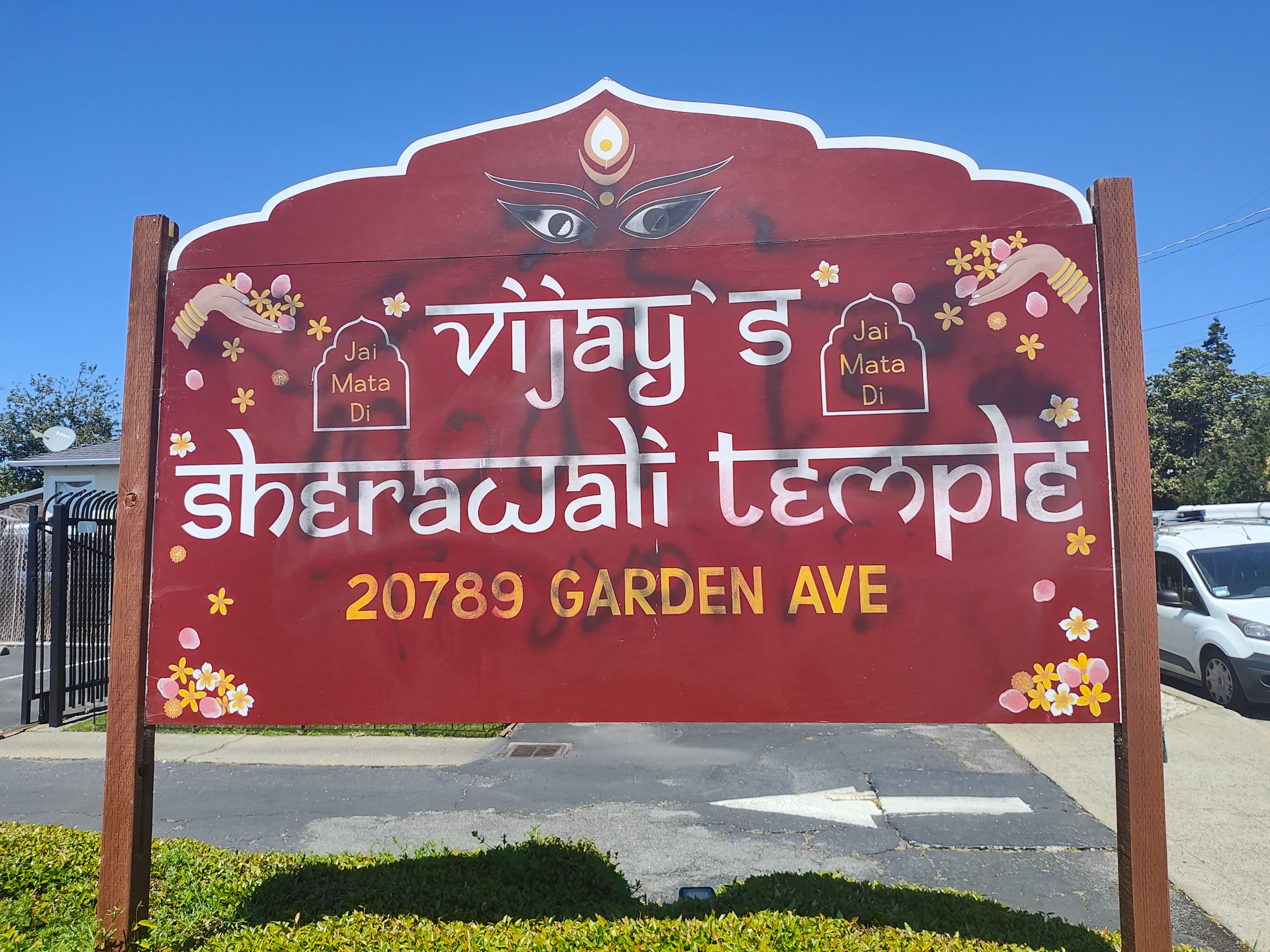 मंदिरों पर हमला करने वालों पर कार्रवाई करना कानून प्रवर्तन की सबसे ज्यादा जरूरत है।
