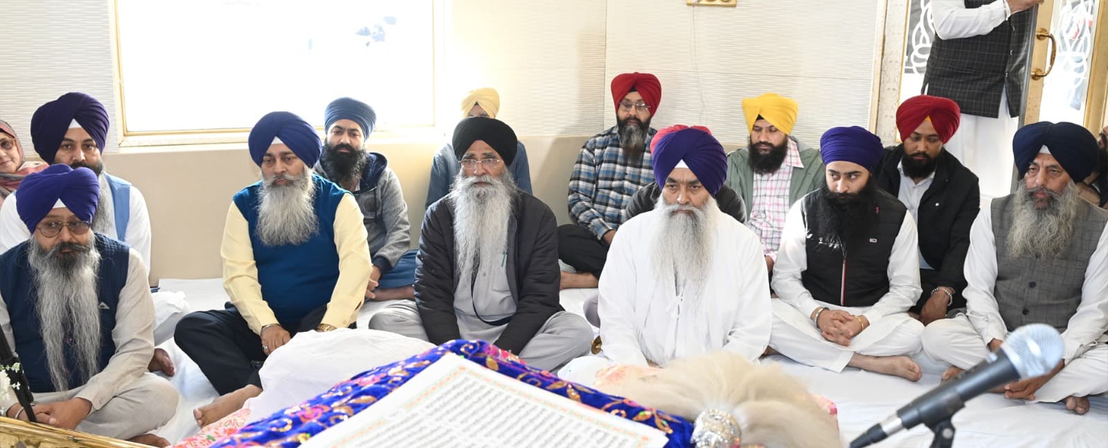 ਸਮਾਗਮ ਦੌਰਾਨ ਸ੍ਰੀ ਅਕਾਲ ਤਖ਼ਤ ਸਾਹਿਬ ਦੇ ਜਥੇਦਾਰ ਸਿੰਘ ਸਾਹਿਬ ਗਿਆਨੀ ਰਘਬੀਰ ਸਿੰਘ, ਸ਼੍ਰੋਮਣੀ ਕਮੇਟੀ ਪ੍ਰਧਾਨ ਐਡਵੋਕੇਟ ਹਰਜਿੰਦਰ ਸਿੰਘ ਧਾਮੀ ਸਮੇਤ ਪ੍ਰਮੁੱਖ ਸ਼ਖ਼ਸੀਅਤਾਂ ਨੇ ਹਾਜਰੀ ਭਰੀ