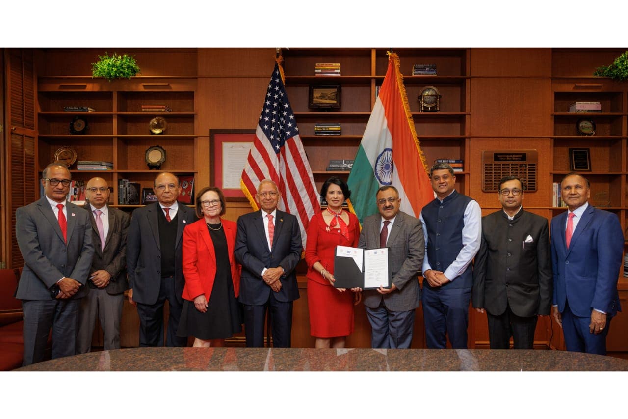 Officials from the University of Houston and Delhi Technological University signing the MoU.