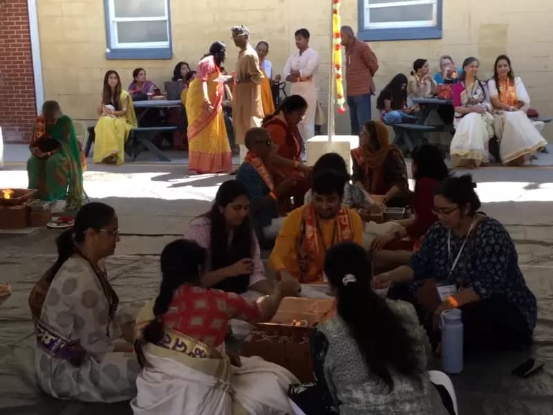 Thousands of devotees participated in a community singing of the Hanuman Chalisa and performed Homam Yagna